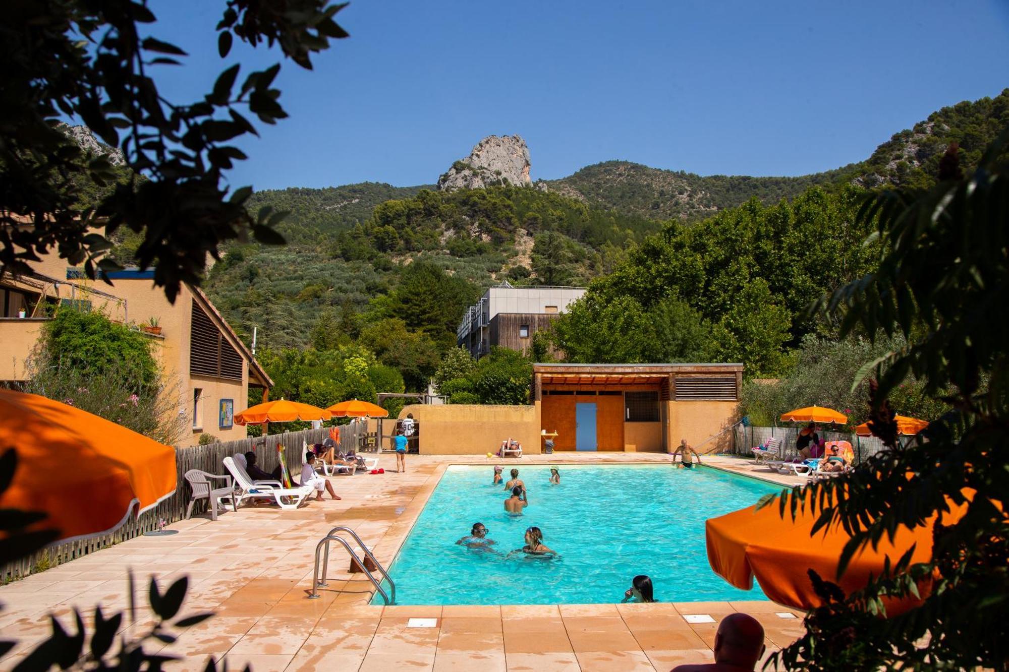 La Fontaine D'Annibal Hotel Buis-les-Baronnies Bagian luar foto